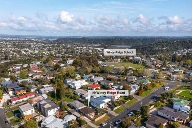 Photo of property in 1/9 Windy Ridge Road, Glenfield, Auckland, 0629