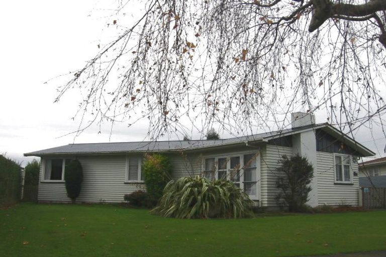 Photo of property in 9 Benmore Avenue, Cloverlea, Palmerston North, 4412