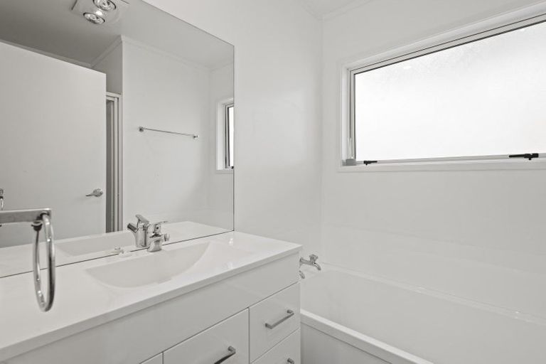 Photo of property in 12 Hughan Craig Place, Gate Pa, Tauranga, 3112