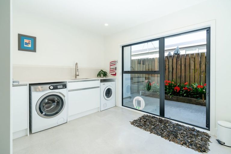 Photo of property in 14 Garden Road, Raumati Beach, Paraparaumu, 5032