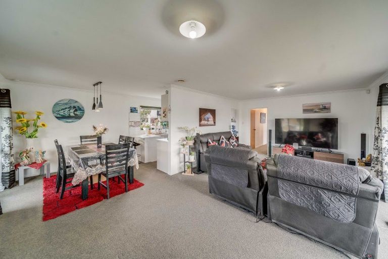 Photo of property in 3/55 Tuhikaramea Road, Dinsdale, Hamilton, 3204