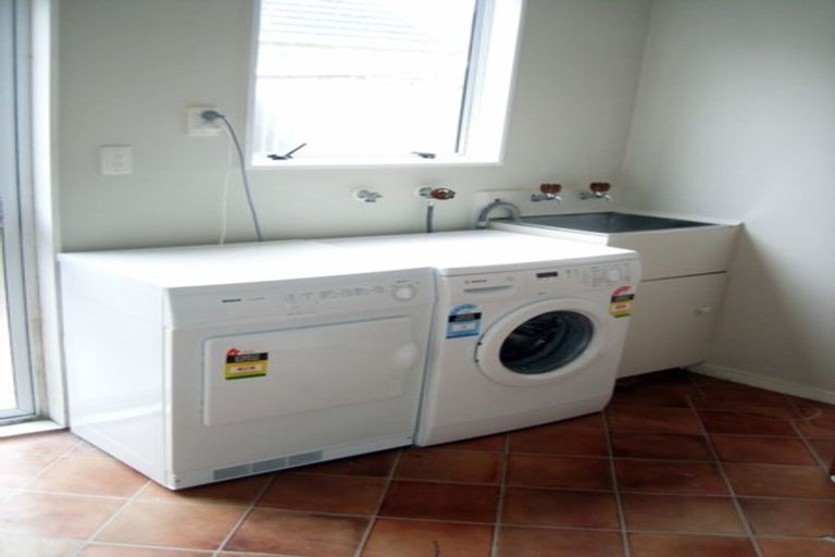 Photo of property in 302 Mitchell Street, Brooklyn, Wellington, 6021