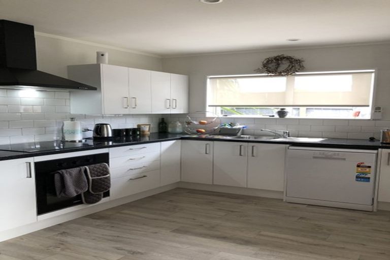 Photo of property in 22a Kapiti Road, Paraparaumu, 5032