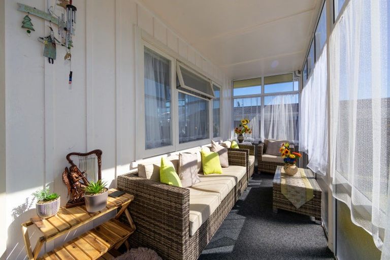 Photo of property in 22 White Street, Taradale, Napier, 4112