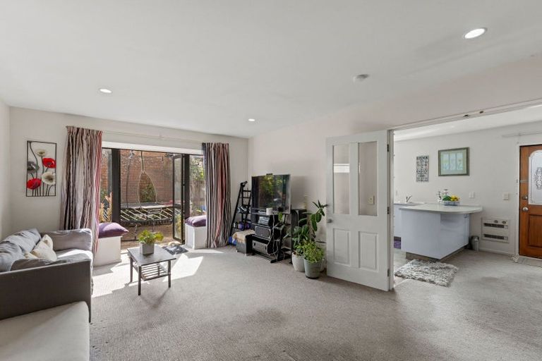 Photo of property in 96a Picton Avenue, Riccarton, Christchurch, 8011