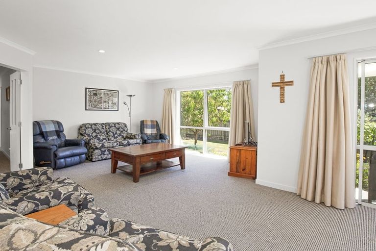 Photo of property in 89 Cedar Drive, Paraparaumu Beach, Paraparaumu, 5032