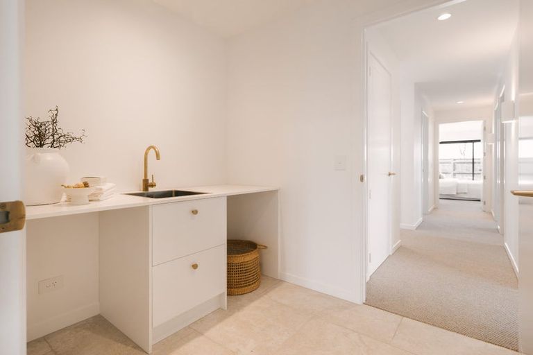 Photo of property in 6 Parkside Avenue, Maewa, Feilding, 4702
