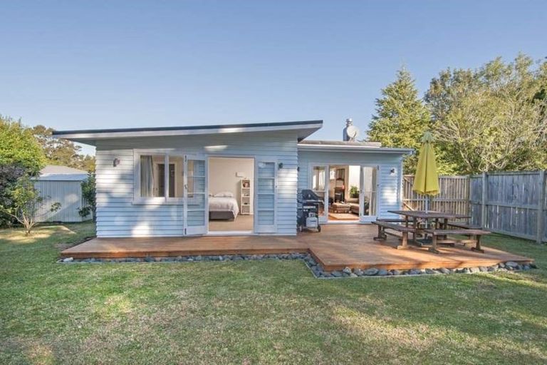 Photo of property in 7 Nicolas Avenue, Glen Eden, Auckland, 0602