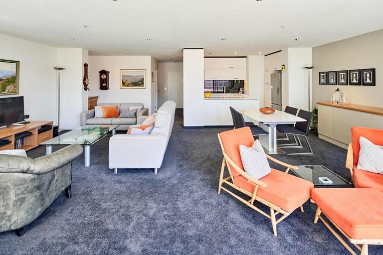 Photo of property in Sanctum Apartment, 10 Ebor Street, Te Aro, Wellington, 6011
