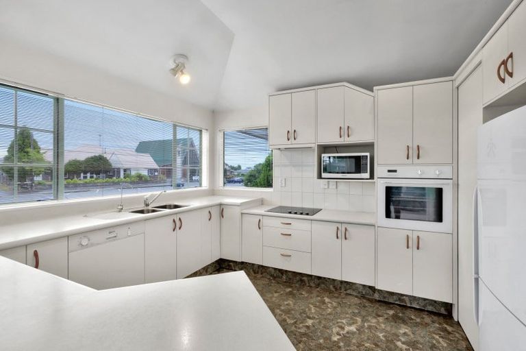 Photo of property in 87 Miranda Street, Stratford, 4332