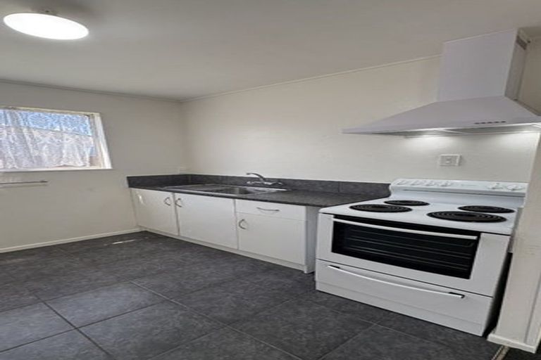 Photo of property in 71o Randwick Crescent, Moera, Lower Hutt, 5010