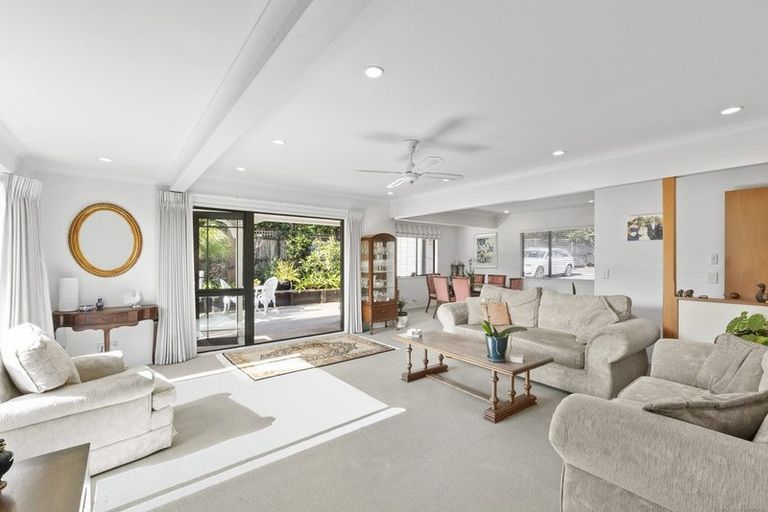 Photo of property in 94a /2 Coronation Road, Hillcrest, Auckland, 0627