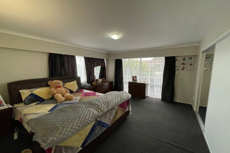 Photo of property in 94a Great South Road, Manurewa, Auckland, 2102