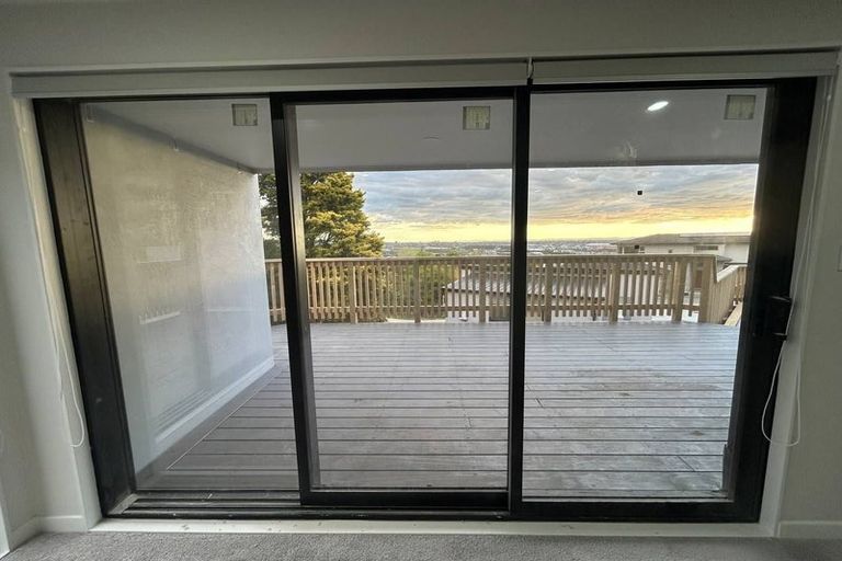 Photo of property in 41b Gracechurch Drive, Flat Bush, Auckland, 2016