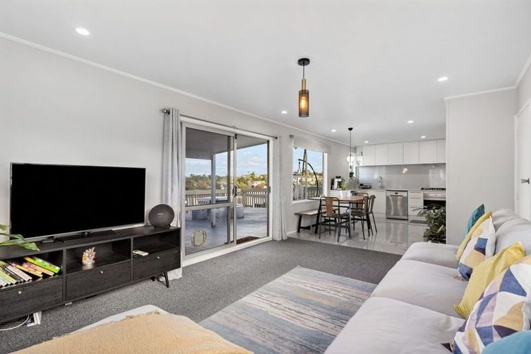 Photo of property in 23 Cherry Tree Place, Massey, Auckland, 0614