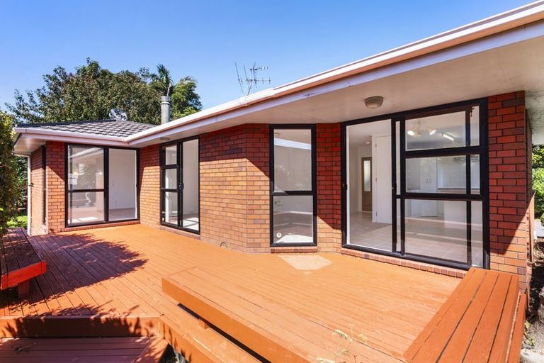 Photo of property in 183b Walter Strevens Drive, Conifer Grove, Takanini, 2112
