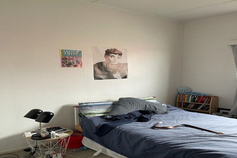 Photo of property in 60 Mortimer Terrace, Brooklyn, Wellington, 6021