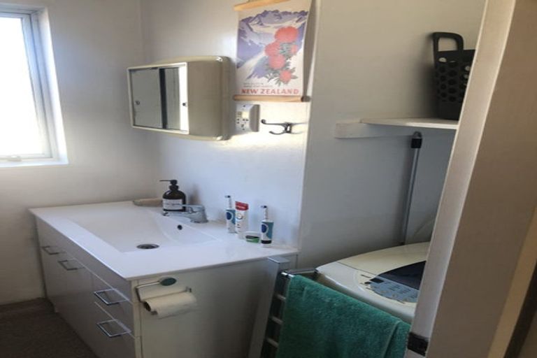 Photo of property in 74f1 Freyberg Street, Lyall Bay, Wellington, 6022