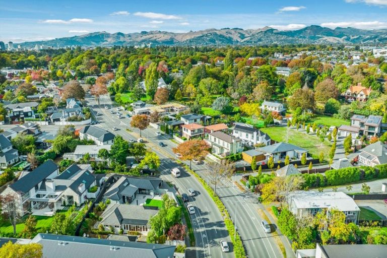 Photo of property in 50a Fendalton Road, Fendalton, Christchurch, 8014