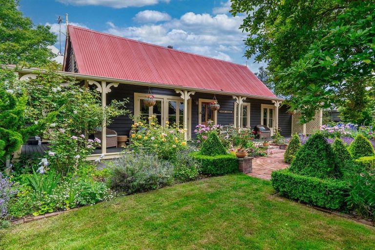 Photo of property in 76 Newnham Street, Rangiora, 7400