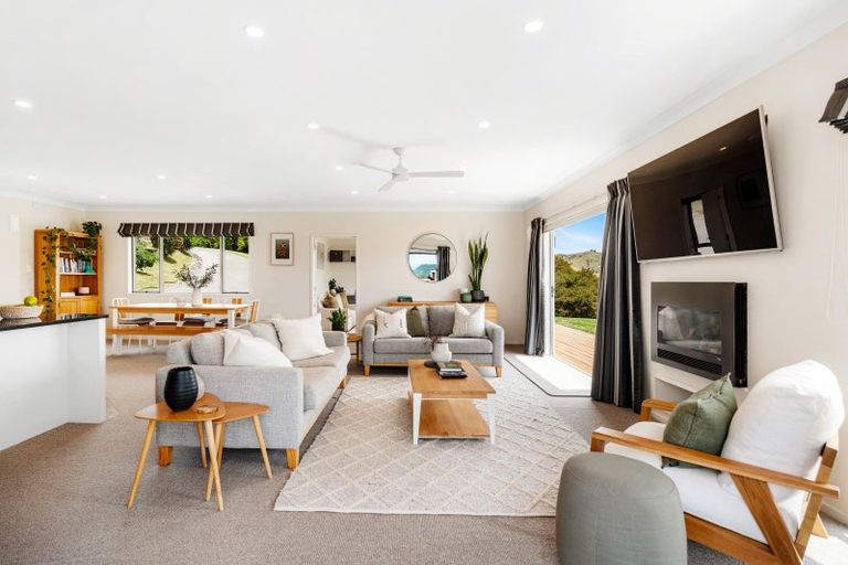 Photo of property in 92 Eskridge Drive, Eskdale, Napier, 4182