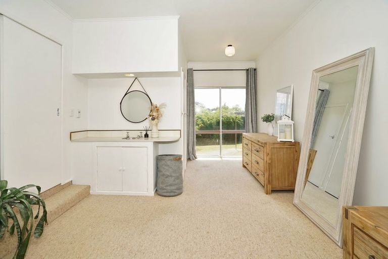 Photo of property in 32 Resthill Crescent, Glenview, Hamilton, 3206