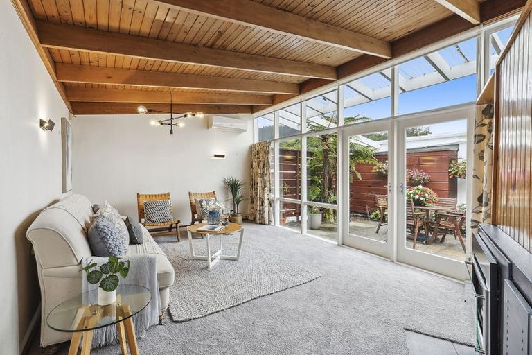 Photo of property in 22 Larsen Crescent, Tawa, Wellington, 5028