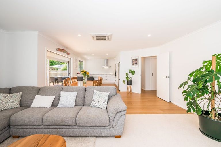 Photo of property in 21 Kohekohe Road, Waikanae, 5036