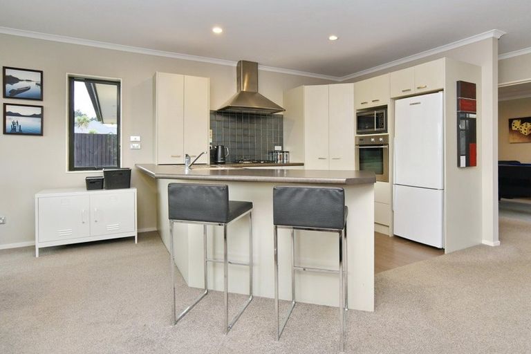 Photo of property in 30 John Morel Place, Parklands, Christchurch, 8083