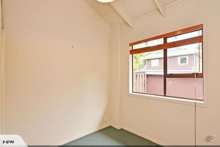 Photo of property in 1/77 Konini Road, Titirangi, Auckland, 0604