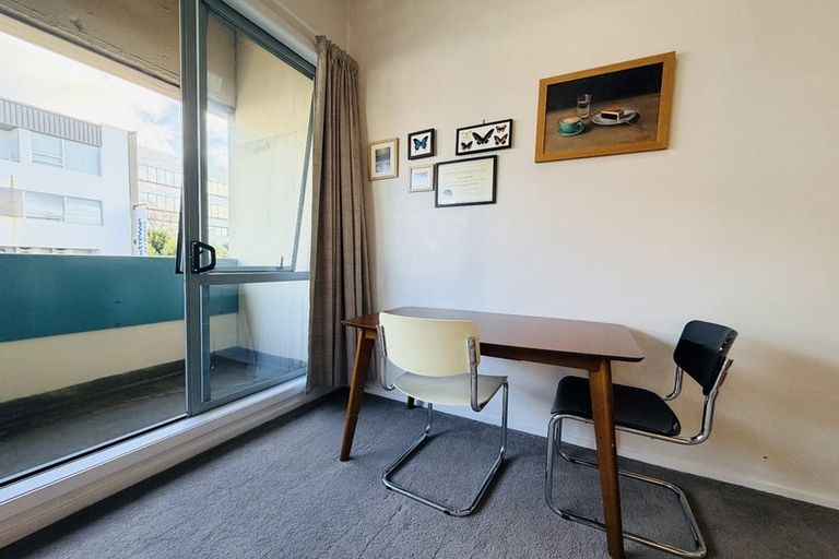 Photo of property in Metro Apartments, 7/220 Thorndon Quay, Pipitea, Wellington, 6011