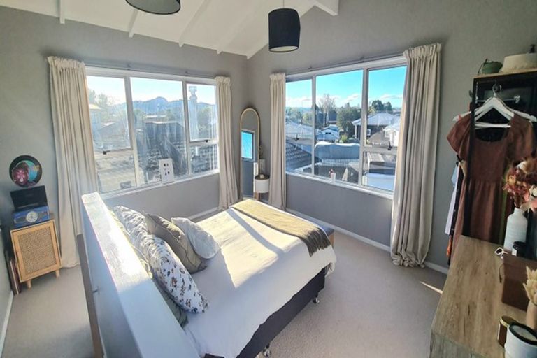 Photo of property in 90 King Street, Taradale, Napier, 4112