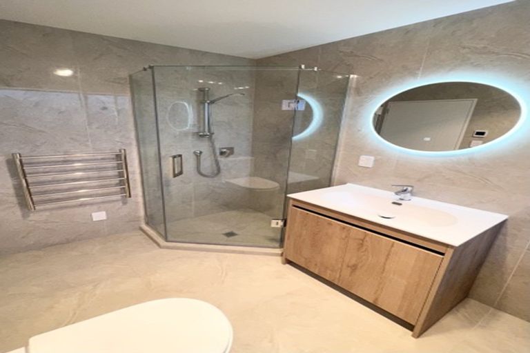 Photo of property in 15 Tahingamanu Road, Hobsonville, Auckland, 0616