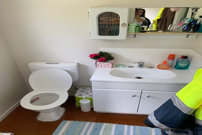 Photo of property in 65 South Karori Road, Karori, Wellington, 6012