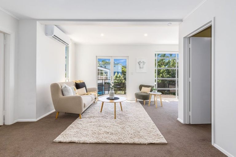 Photo of property in 17 Waru Street, Khandallah, Wellington, 6035