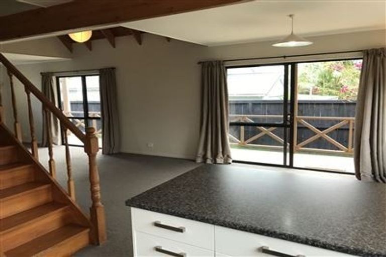 Photo of property in 2/6 Lytton Street, Devonport, Auckland, 0624