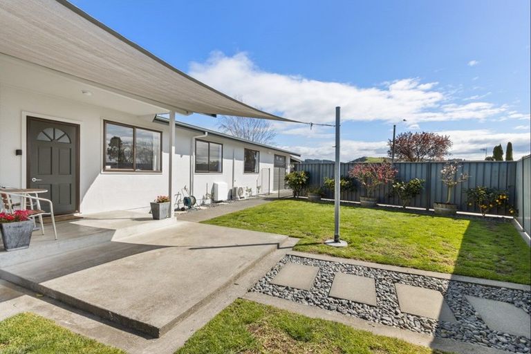 Photo of property in 13 Gilmour Place, Taradale, Napier, 4112