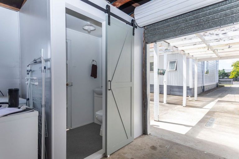 Photo of property in 64 Allardice Street, Dannevirke, 4930
