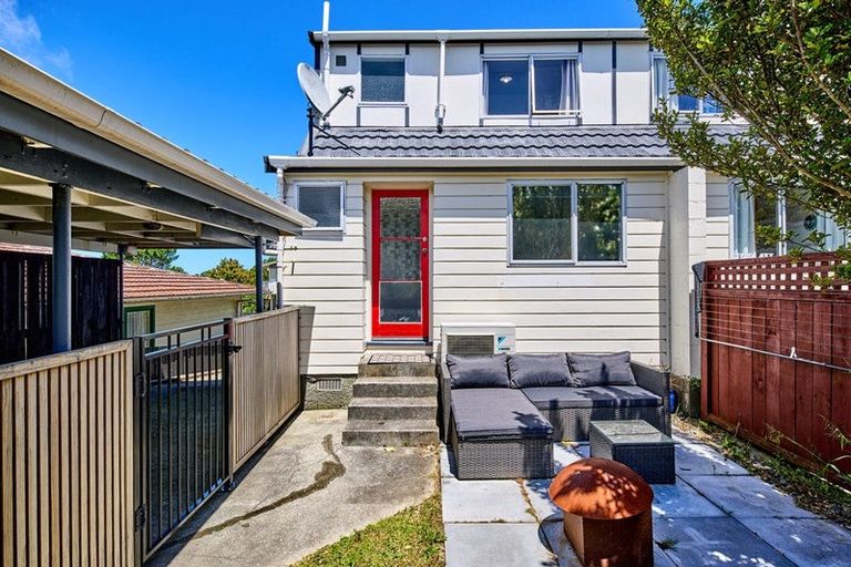 Photo of property in 26b Viewmont Drive, Harbour View, Lower Hutt, 5010