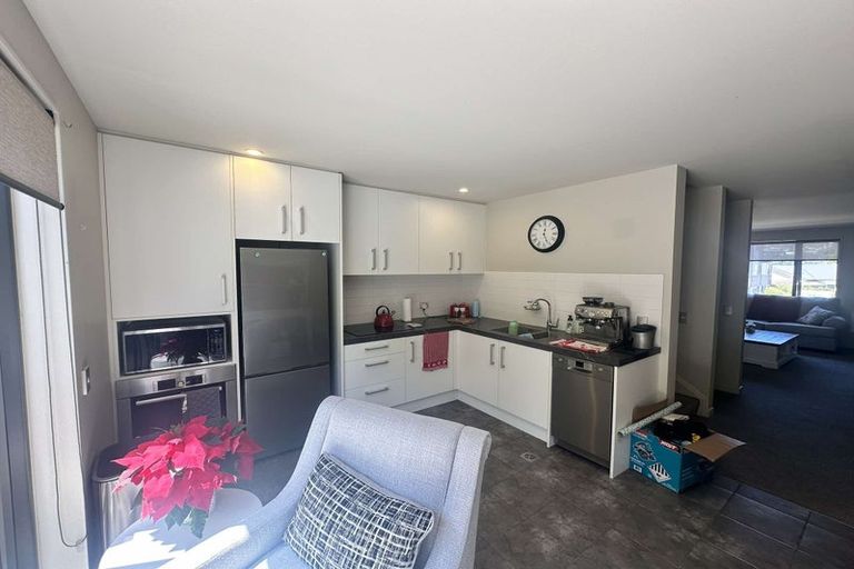 Photo of property in 18/8 Thatcher Crescent, Crofton Downs, Wellington, 6035