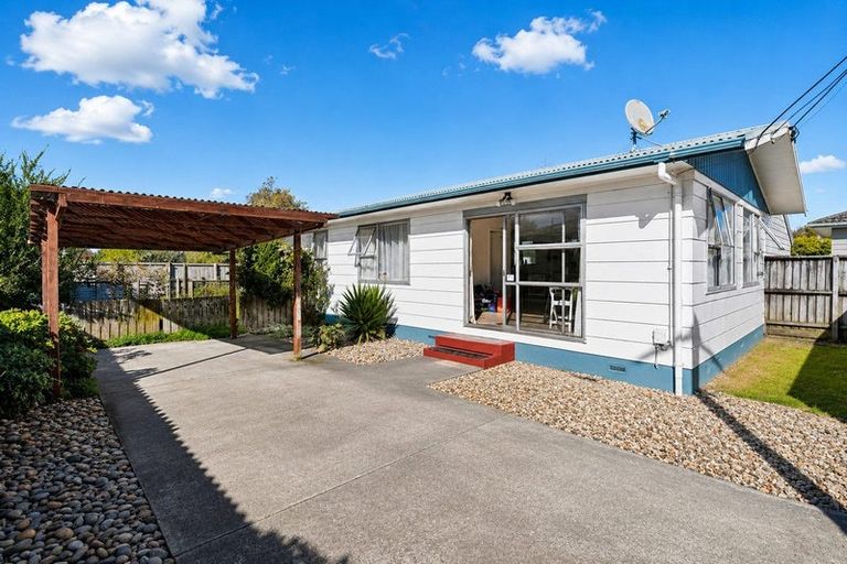 Photo of property in 52 Vardon Road, St Andrews, Hamilton, 3200