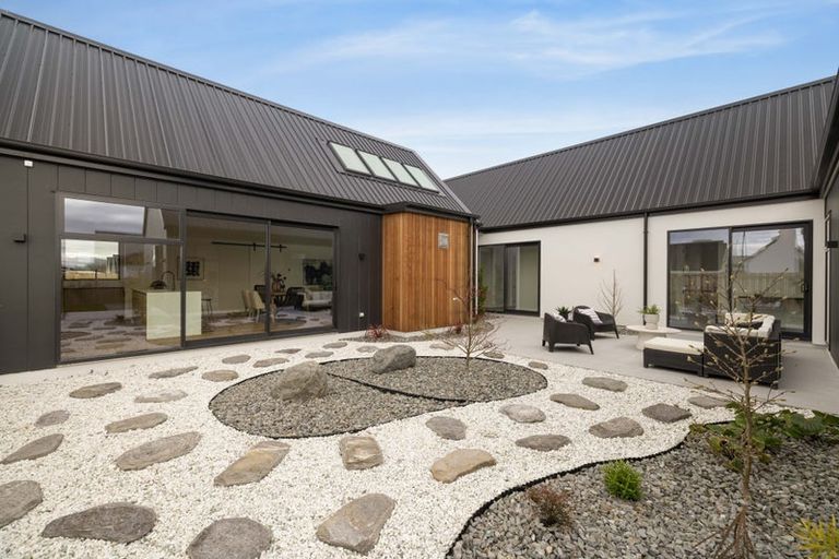 Photo of property in 2 Alan James Lane, Prebbleton, 7604