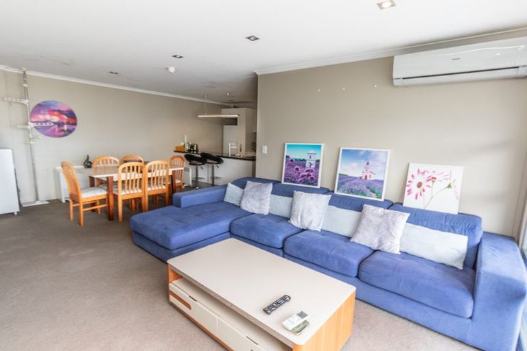 Photo of property in Bellagio Apartments, 9e/39 Taranaki Street, Te Aro, Wellington, 6011