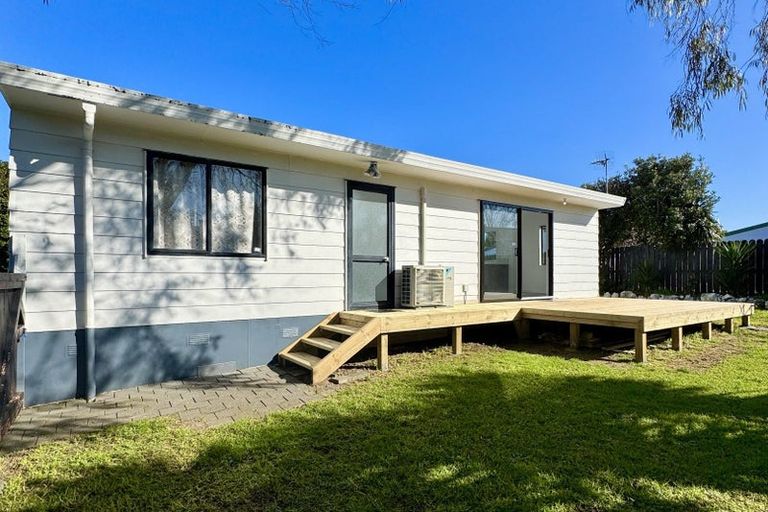 Photo of property in 1/22 Barneys Farm Road, Clendon Park, Auckland, 2103