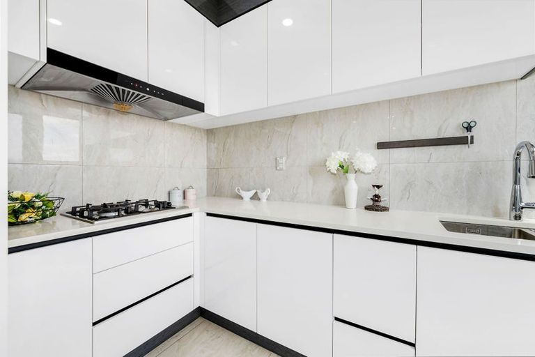 Photo of property in 73 Hughs Way, Flat Bush, Auckland, 2019