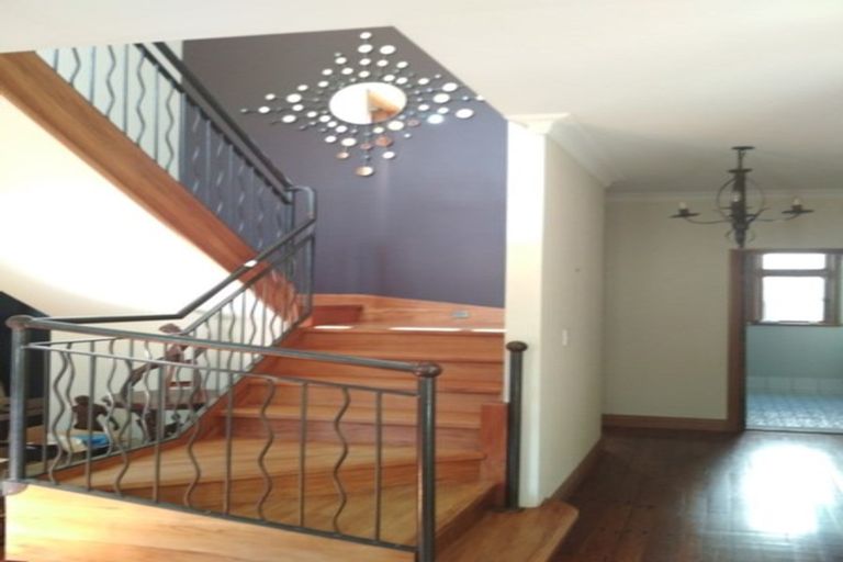 Photo of property in 30 Melksham Drive, Churton Park, Wellington, 6037