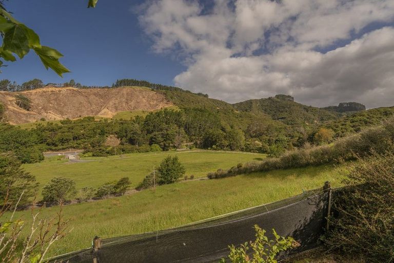 Photo of property in 29 School Of Mines Lane, Kuaotunu, Whitianga, 3592