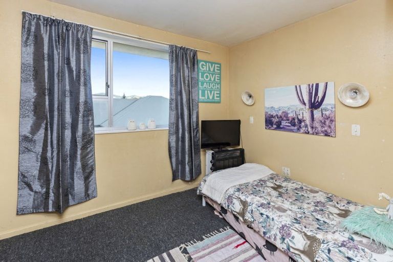 Photo of property in 65 Springs Road, Hornby, Christchurch, 8042