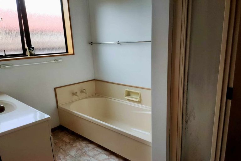 Photo of property in 16b Kowhai Avenue, Rangiora, 7400