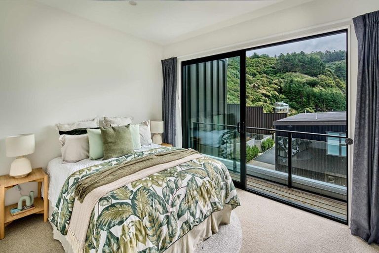 Photo of property in 21 Rua Kai Way, Brooklyn, Wellington, 6021